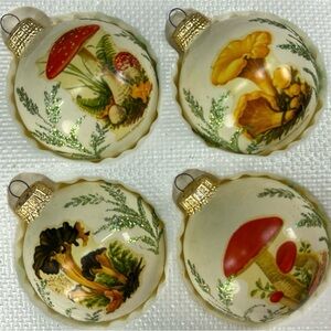 Vintage Christmas by Krebs 2.5" Glass Ornaments Balls Set of 4 Mushrooms Glitter